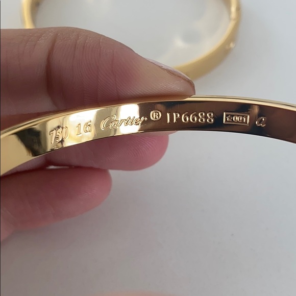 Two C A RT I E R inspired love bracelets in gold - Picture 3 of 8